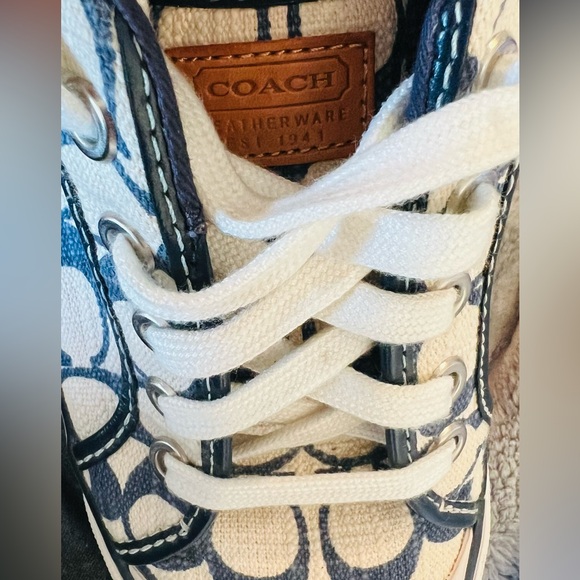 Coach Sneakers, Blue & White 7.5 - Picture 4 of 7